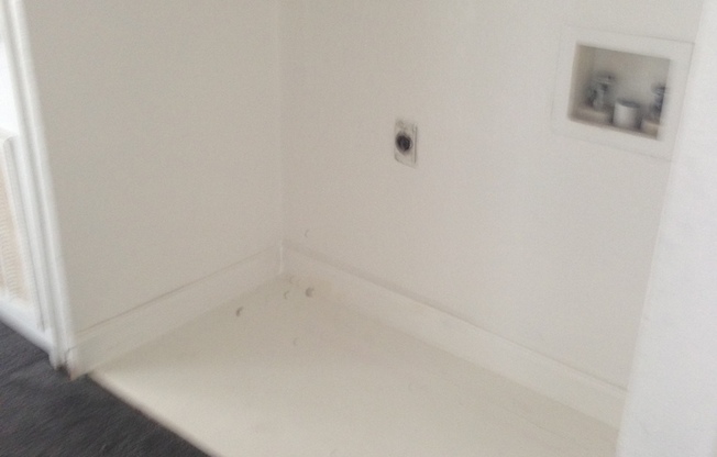 2 bed 2 bath with washer/dryer connections