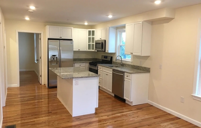 4 Mechanic St Unit 2A