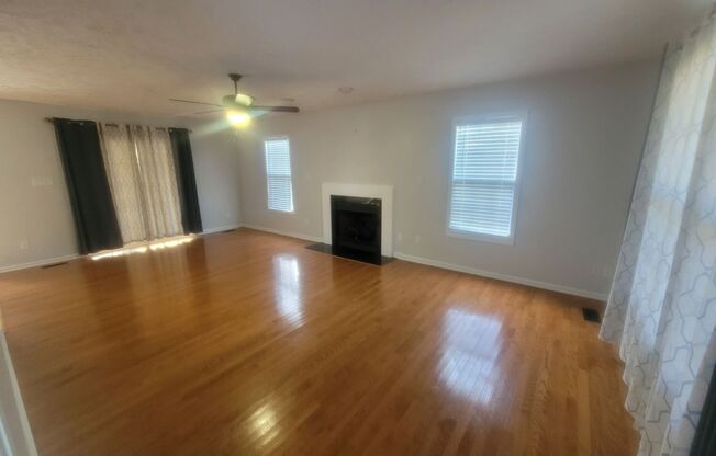4 bed in Jack Britt!