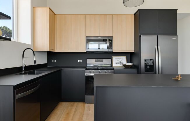 Lakeland Lofts Luxury Apartments