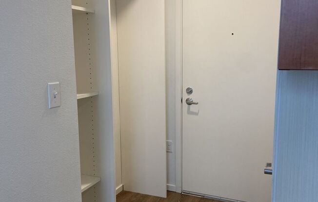 Studio, 1 bath, 175 sqft, $1,295, Unit 3308