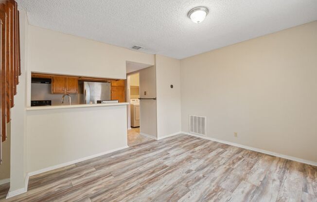 2 Story Home in Great North East Location!