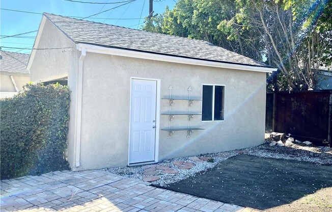 6231 MELVIN AVE