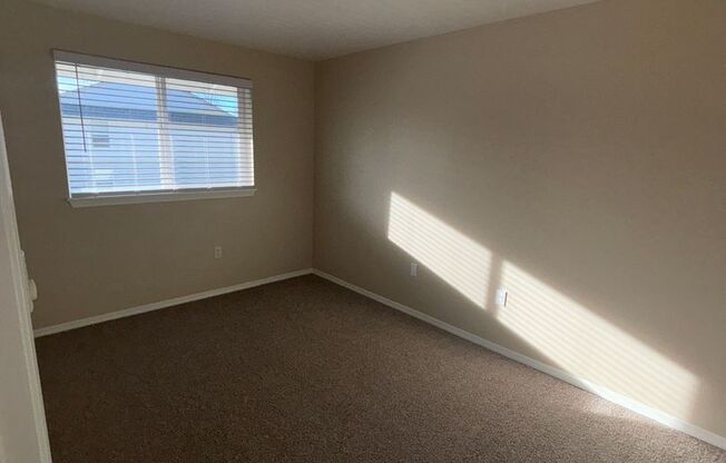 2 beds, 2 baths, 1,075 sqft, $1,575, Unit 307