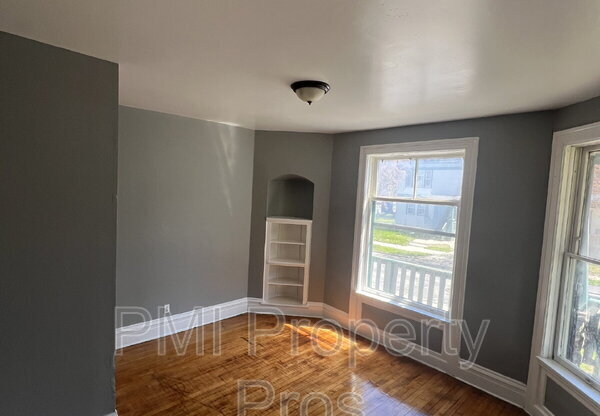 1313 N 23 ST