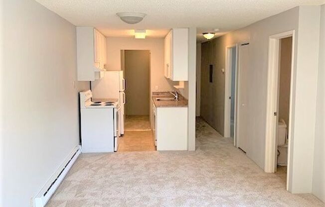 1 bed, 1 bath, 693 sqft, $1,550, Unit 103