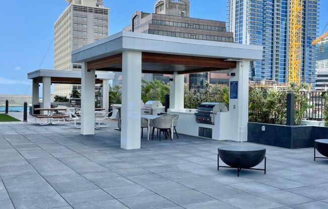 2 beds, 2 baths, $4,700