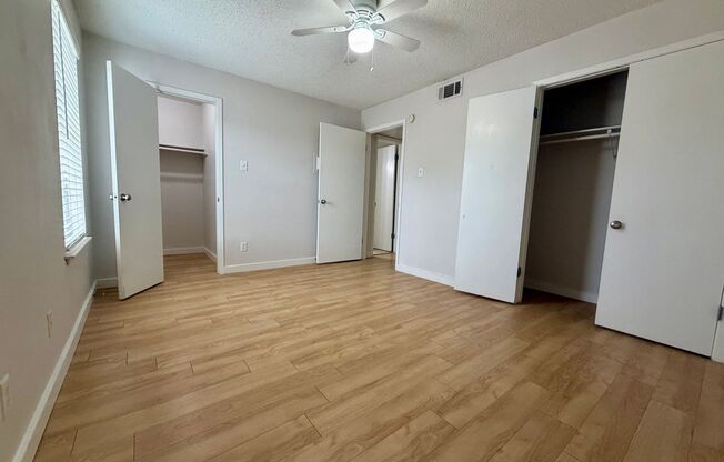 1 bed, 1 bath, 700 sqft, $1,024, Unit LAW9-307