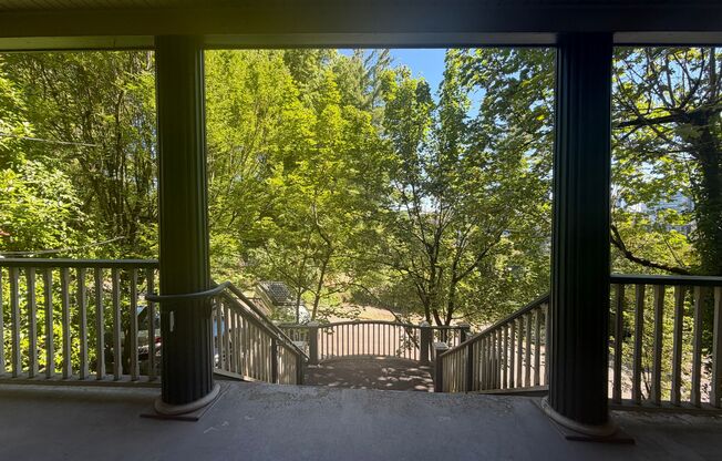Hall Street Apartments