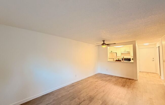 2 beds, 1.5 baths, 950 sqft, $2,275, Unit 126