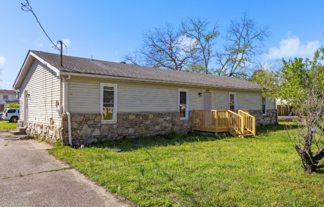 600 LINCLON DR