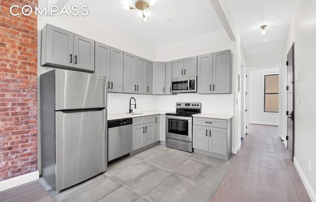 2 beds, 2 baths, $2,900, Unit 3N