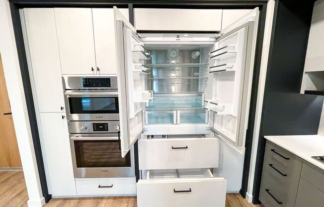 2 beds, 2 baths, 1,100 sqft, $6,495, Unit 401