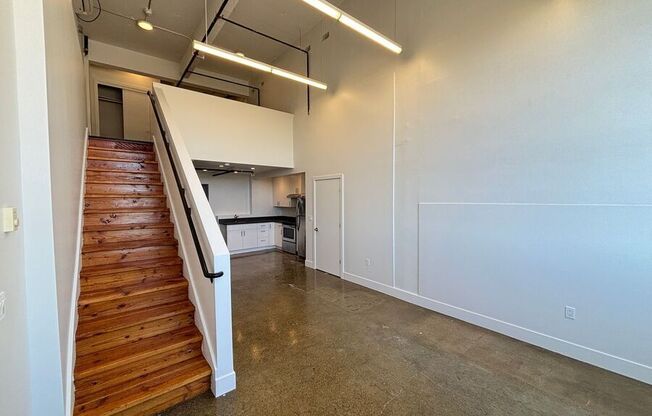 5701 INTERNATIONAL BLVD