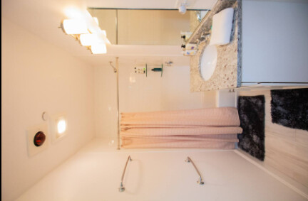 2 beds, 2 baths, 1,000 sqft, $6,995, Unit 3
