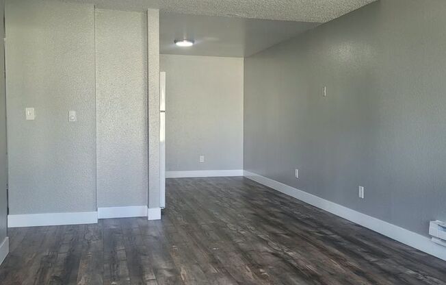 2 beds, 1 bath, 695 sqft, $1,250, Unit 505 D2