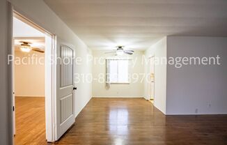 2 beds, 1 bath, $2,045, Unit 1378-2