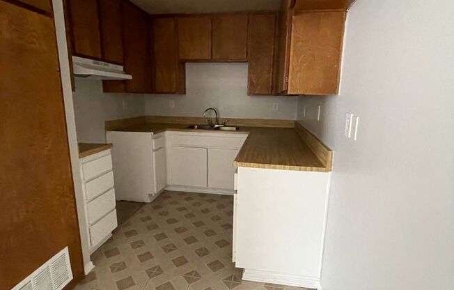 1 bed, 1 bath, 576 sqft, $1,200, Unit Unit 238