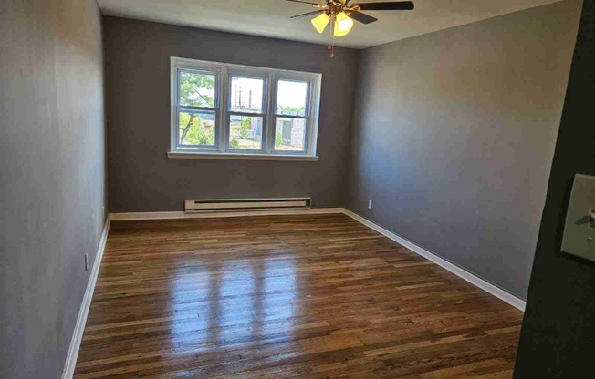 751 ADAMS AVE