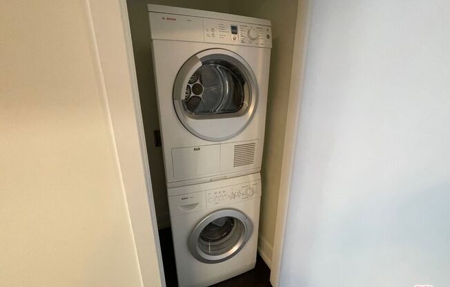 1 bed, 1 bath, 807 sqft, $2,712, Unit 1115