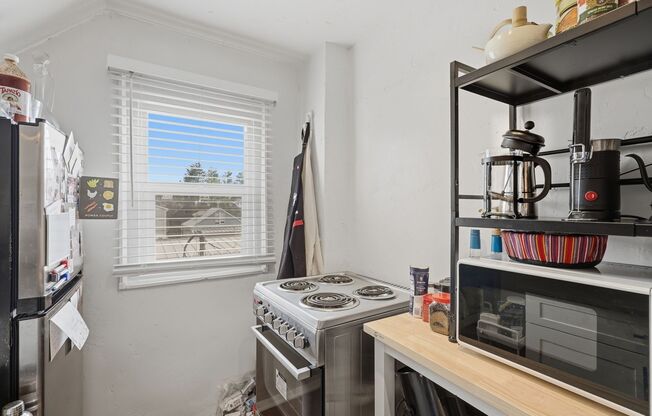 1 bed, 1 bath, $1,200, Unit 730-04