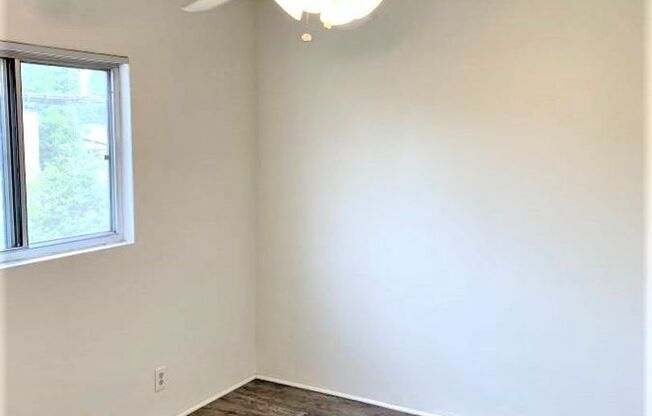 2 beds, 1 bath, 700 sqft, $2,195