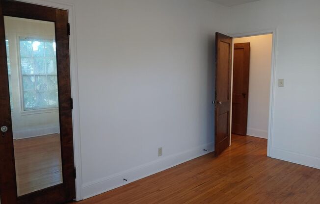 1 bed, 1 bath, 657 sqft, $1,050, Unit 26