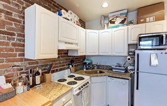 1 bed, 1 bath, 400 sqft, $2,795, Unit 8