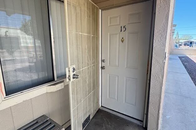 3028 N CASTRO AVE