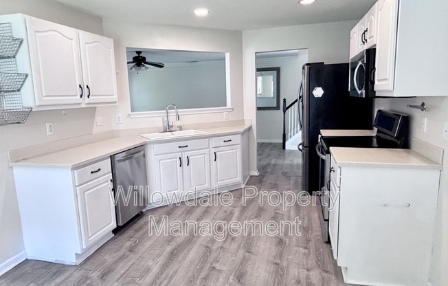 108 STURMINSTER DR