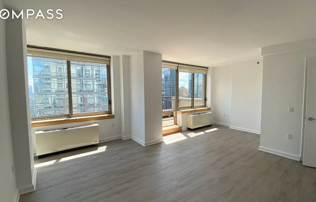 2 beds, 2 baths, $9,000, Unit 32C