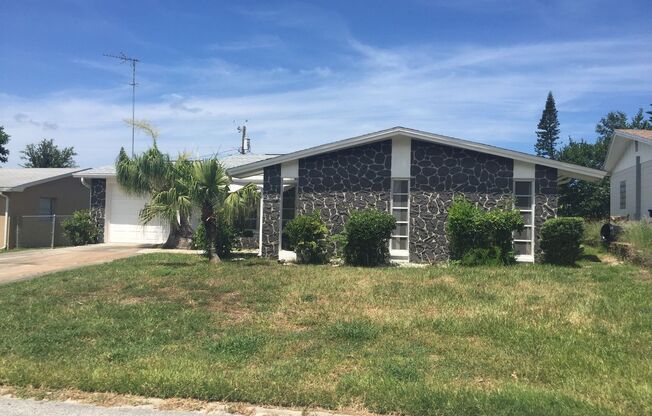 Charming Home with Exquisite Features Near Beaches