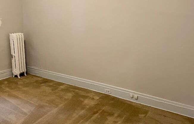 2 beds, 1 bath, $1,695, Unit 5806 Howe - 4