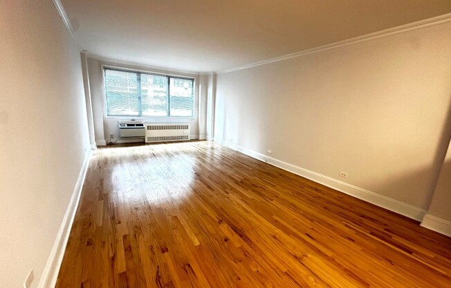 Studio, 1 bath, $4,095, Unit 4G