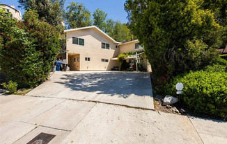 5634 FARRALONE AVE