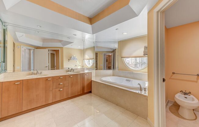 2 beds, 2 baths, $3,450, Unit # 603