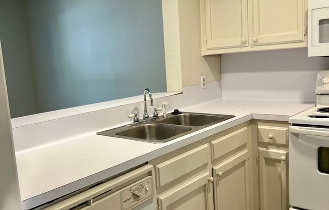 Huge 1 Bedroom