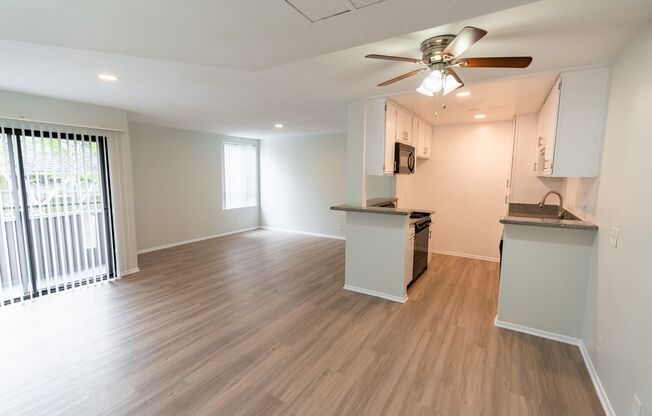 1 bed, 1 bath, 700 sqft, $1,748, Unit 106