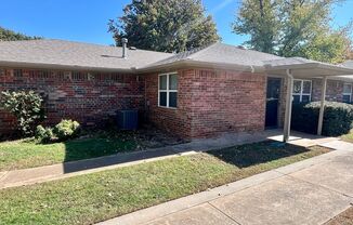 2 beds, 1 bath, $1,395