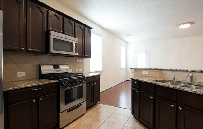 15815 Keystone Ridge Ln