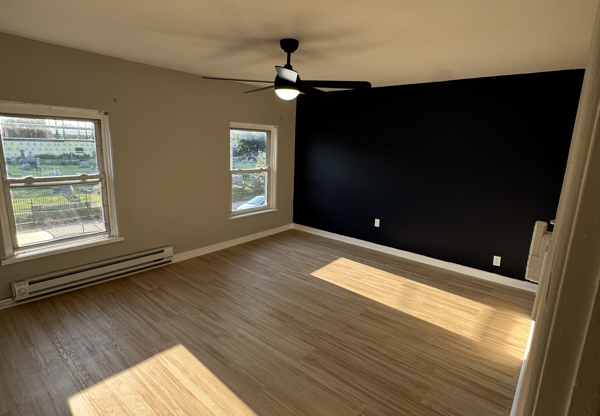 548 RDG AVE