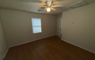 1 bed, 1 bath, $475, Unit # 'A