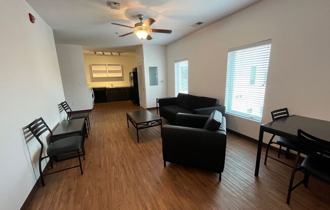 The Edge – Furnished 3BR Student Apartments by UTC | WiFi + Washer/Dryer | $709+