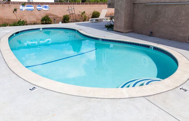 12535 Oxnard LLC
