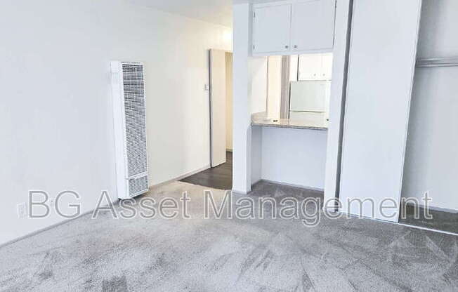 3600 DIMOND AVE