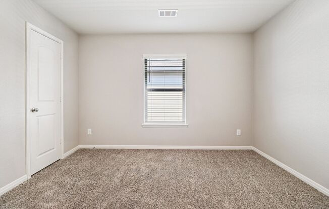 4 beds, 2 baths, 1,924 sqft, $2,245, Unit 3900 Calvary Ct