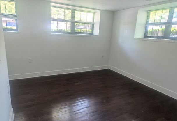 1 bed, 1 bath, 689 sqft, $1,450, Unit 103