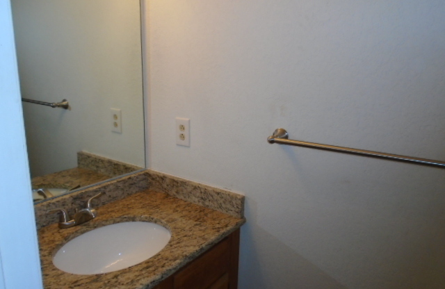 2 beds, 2 baths, $1,295