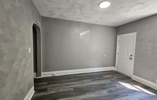 Newly updated 2 bedroom 1 bath apartment for rent
