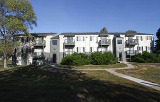 The Lodge - Apartments in Lincoln, NE